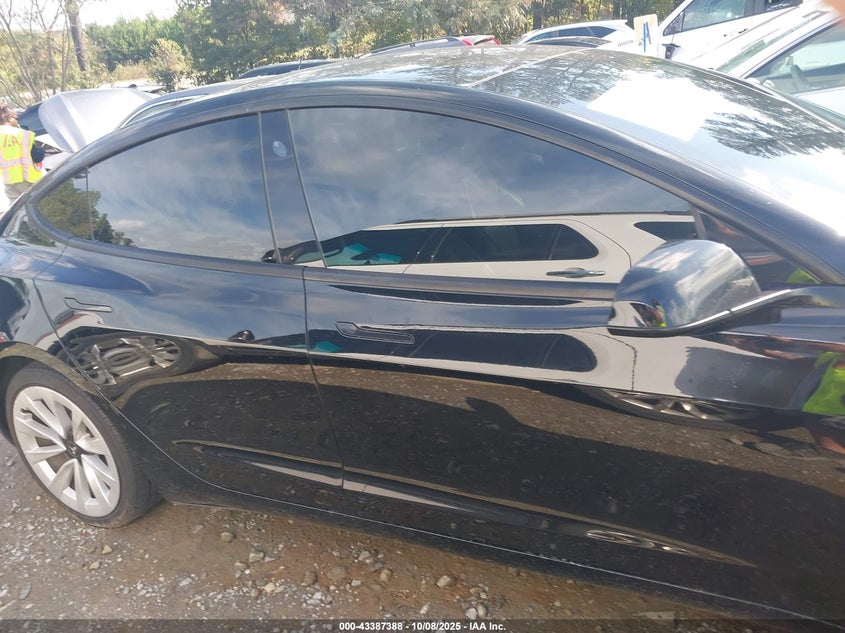 2022 Tesla Model 3 Rear-Wheel Drive VIN: 5YJ3E1EAXNF186628 Lot: 43387388