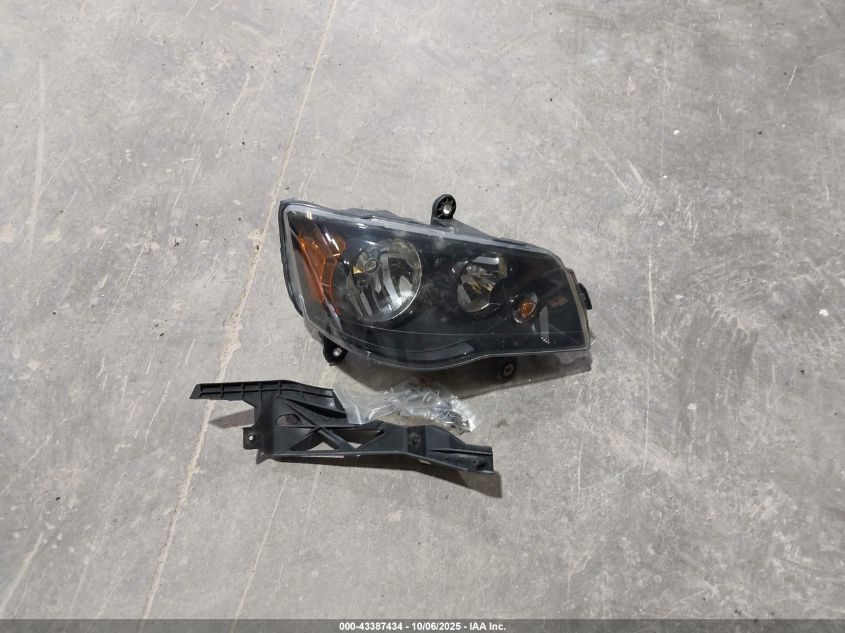 2015 Dodge Grand Caravan R/T VIN: 2C4RDGEG1FR635463 Lot: 43387434