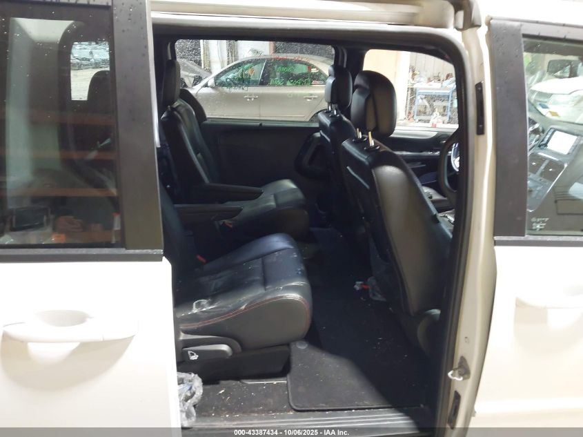 2015 Dodge Grand Caravan R/T VIN: 2C4RDGEG1FR635463 Lot: 43387434
