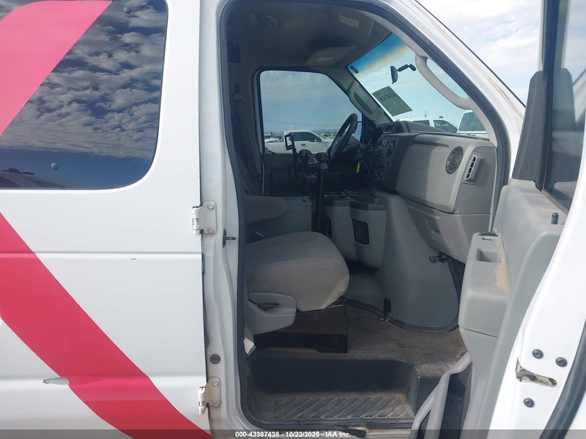 1FTNE2EL0BDB37005 2011 FORD ECONOLINE photo no. 24