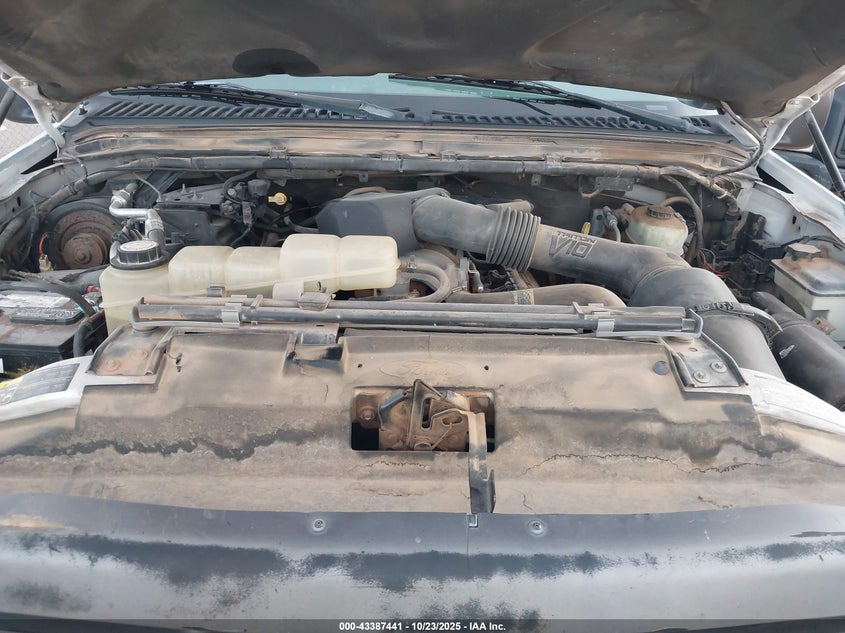 2002 Ford F-450 Xl/Xlt VIN: 1FDXF46S82ED27826 Lot: 43387441