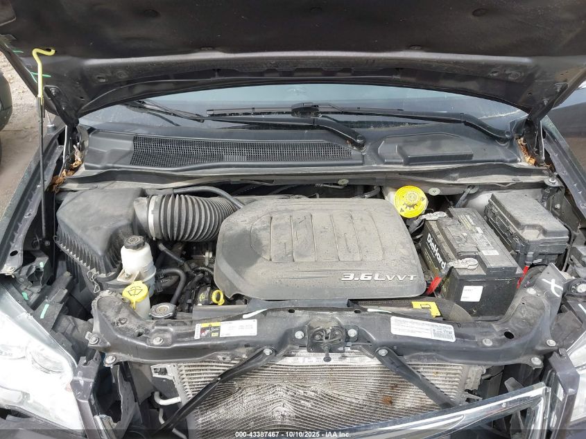 2015 Chrysler Town & Country Touring-L VIN: 2C4RC1CGXFR590607 Lot: 43387467