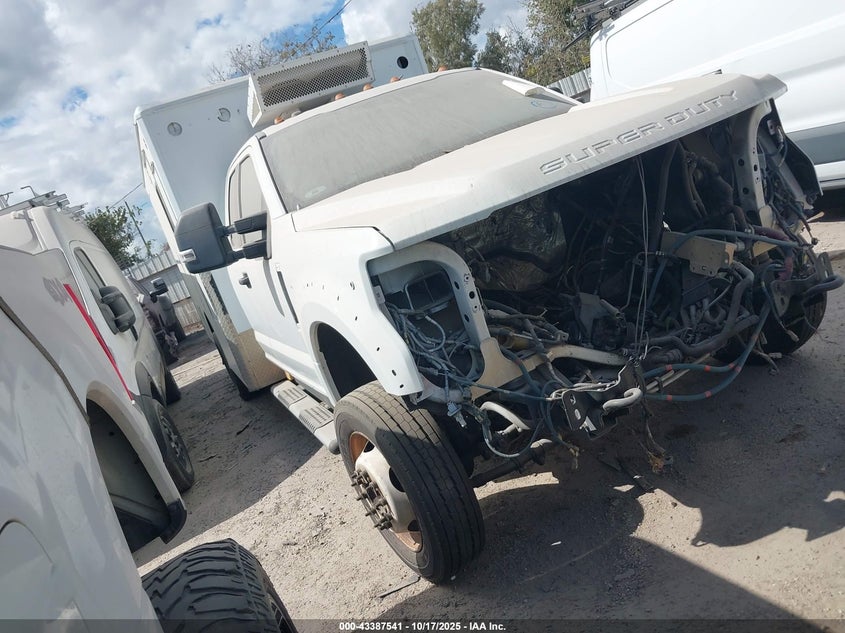 2017 Ford F-550 Chassis Xlt null truck diesel 1FD0X5HT8HEC22920 photo #1