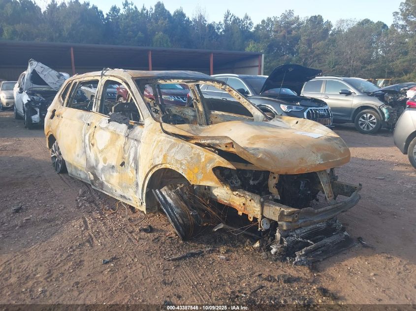 VOLKSWAGEN TIGUAN 2.0T SE/2.0T SE R-LINE BLACK/2.0T SEL