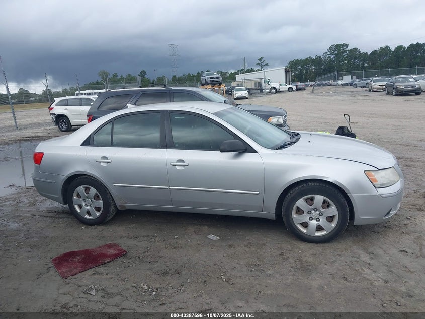 2009 Hyundai Sonata Gls VIN: 5NPET46C29H532582 Lot: 43387596