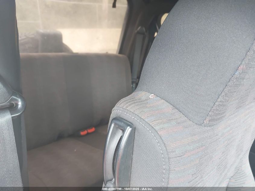 2004 Jeep Wrangler X VIN: 1J4FA39S94P713399 Lot: 43387799