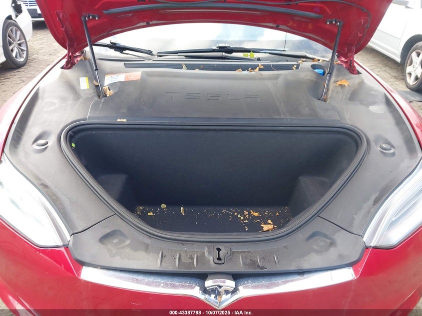 2017 Tesla Model S 100D/60D/75D/90D/P100D VIN: 5YJSA1E27HF198532 Lot: 43387798