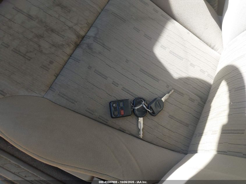 2008 Ford Focus Se/Ses VIN: 1FAHP35N78W250564 Lot: 43387908