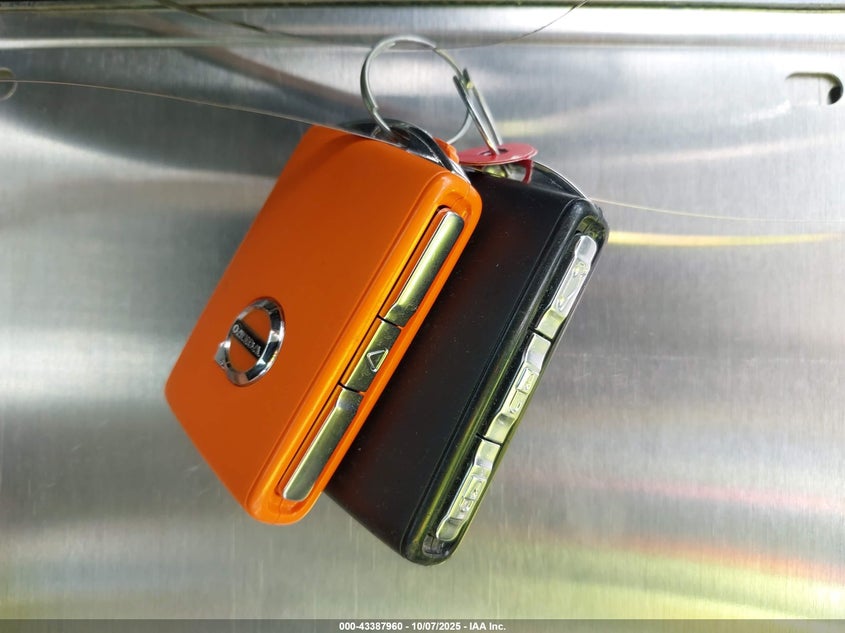 2024 Volvo Xc40 B5 Plus Bright Theme VIN: YV4L12UE9R2226001 Lot: 43387960