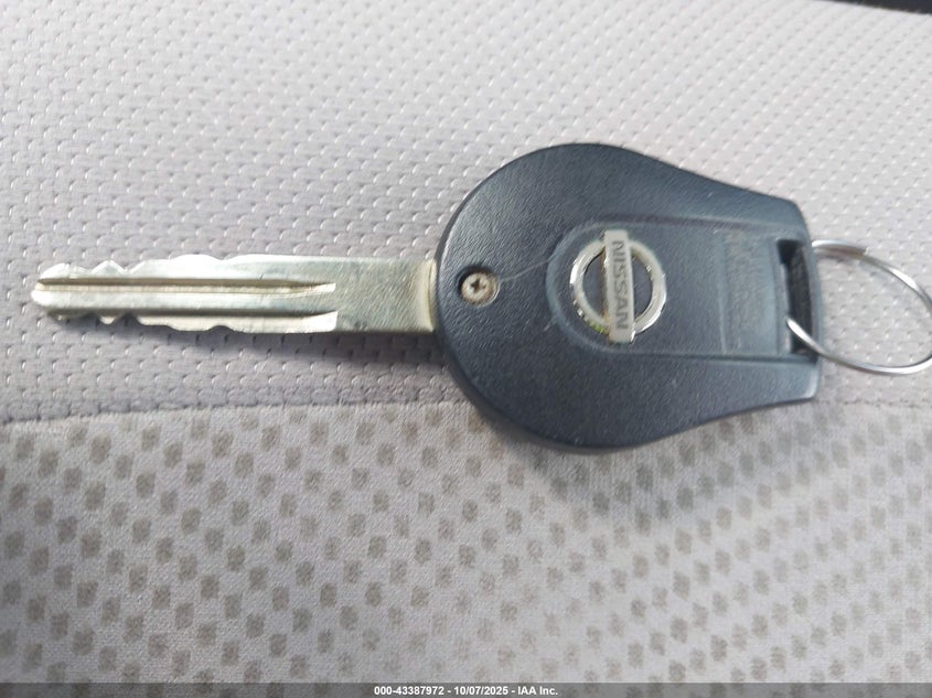 2013 NISSAN ROGUE S JN8AS5MV0DW151204