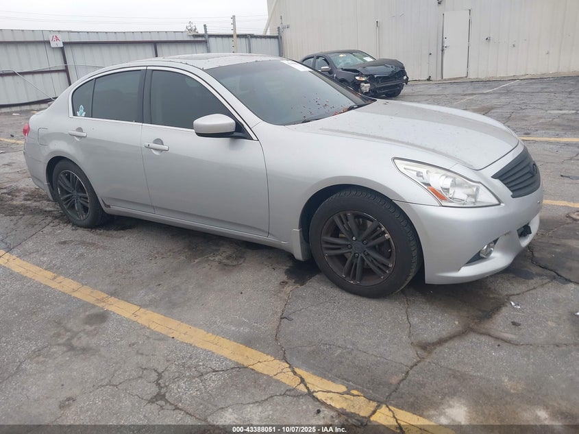 INFINITI G25 JOURNEY