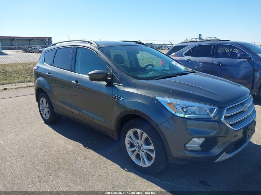 FORD ESCAPE SE
