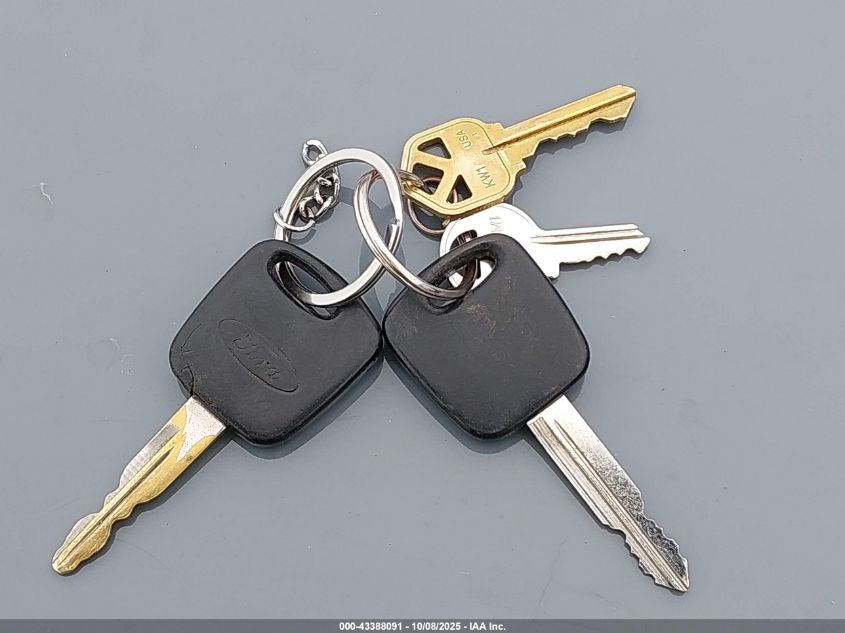 2001 Ford F-150 Lariat/Xl/Xlt VIN: 2FTRX07L81CA82816 Lot: 43388091