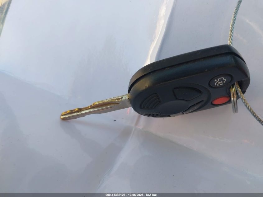 2009 Ford Escape Hybrid Limited VIN: 1FMCU49399KA38586 Lot: 43388126