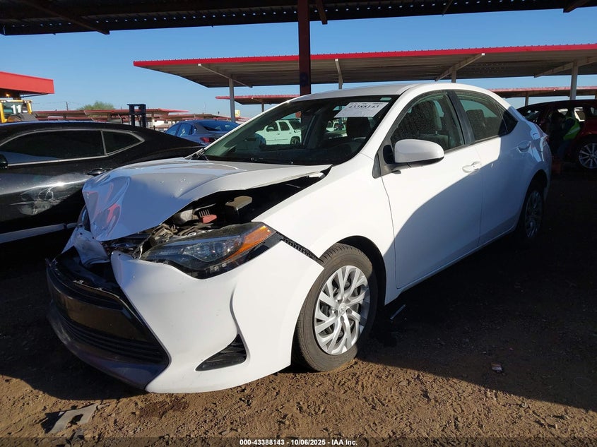 2018 TOYOTA COROLLA LE 2T1BURHE0JC052608