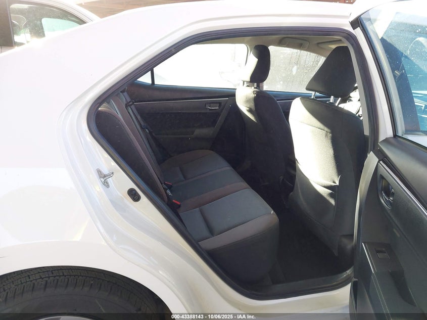 2018 TOYOTA COROLLA LE 2T1BURHE0JC052608