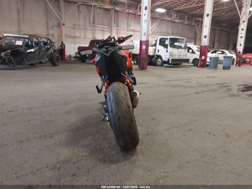 2024 Ktm 1290 Super Duke R VIN: VBKV39401RM989555 Lot: 43388148