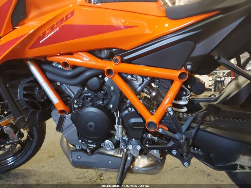 2024 Ktm 1290 Super Duke R VIN: VBKV39401RM989555 Lot: 43388148