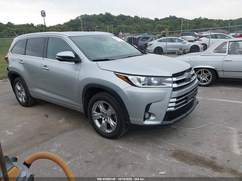 TOYOTA HIGHLANDER LIMITED