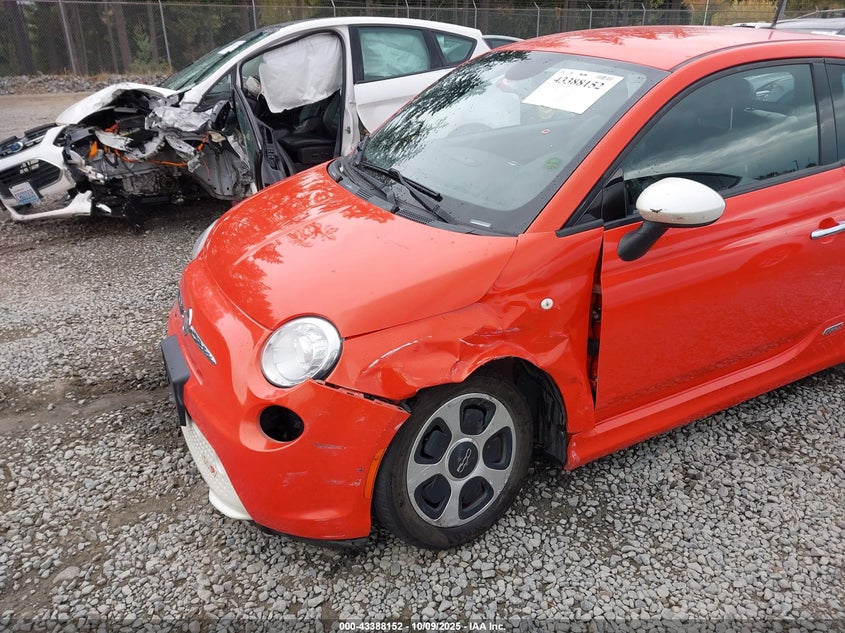 2015 Fiat 500E Battery Electric VIN: 3C3CFFGE1FT549836 Lot: 43388152