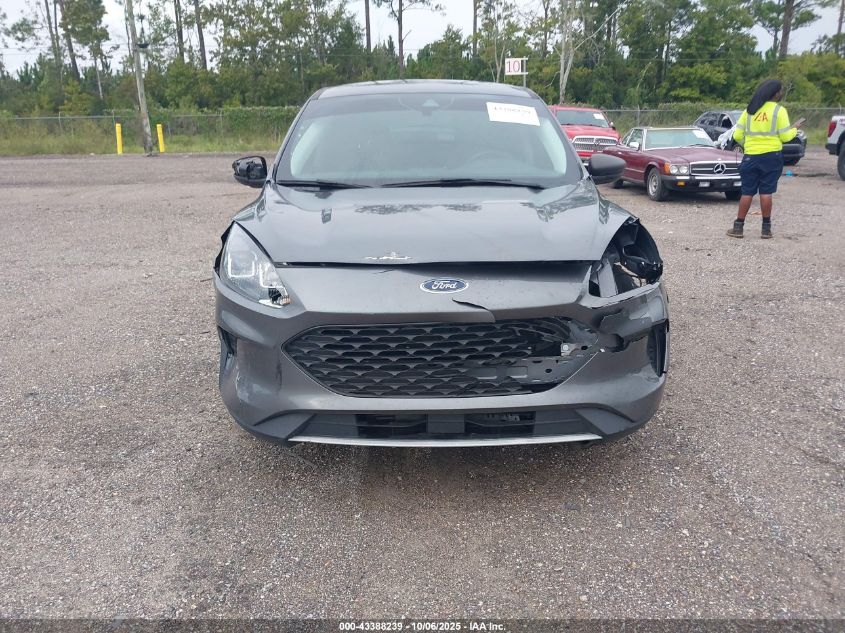 2022 Ford Escape S VIN: 1FMCU0F6XNUB66812 Lot: 43388239