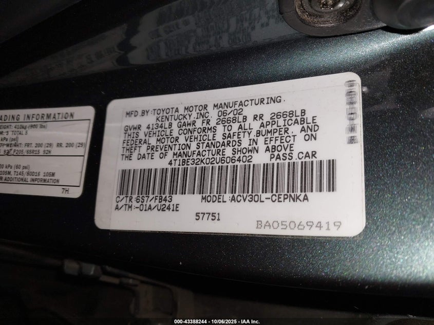 2002 Toyota Camry Le VIN: 4T1BE32K02U606402 Lot: 43388244