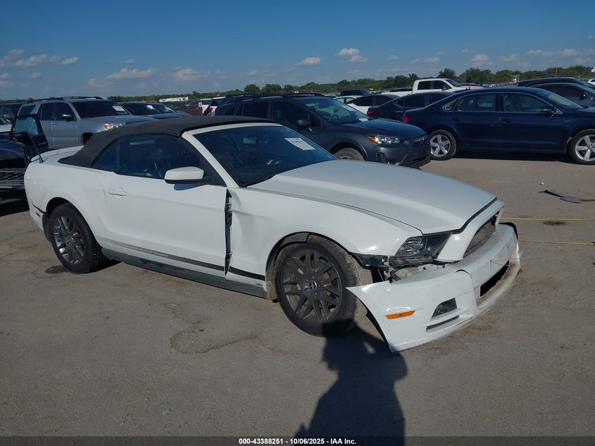 FORD MUSTANG V6 PREMIUM