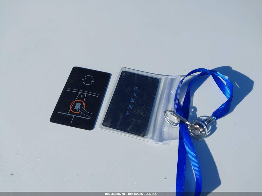 2023 Tesla Model Y Awd/Long Range Dual Motor All-Wheel Drive VIN: 7SAYGDEEXPA075942 Lot: 43388278