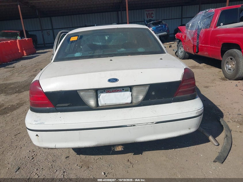 2000 Ford Crown Victoria Police Interceptor VIN: 2FAFP71W9YX113580 Lot: 43388307