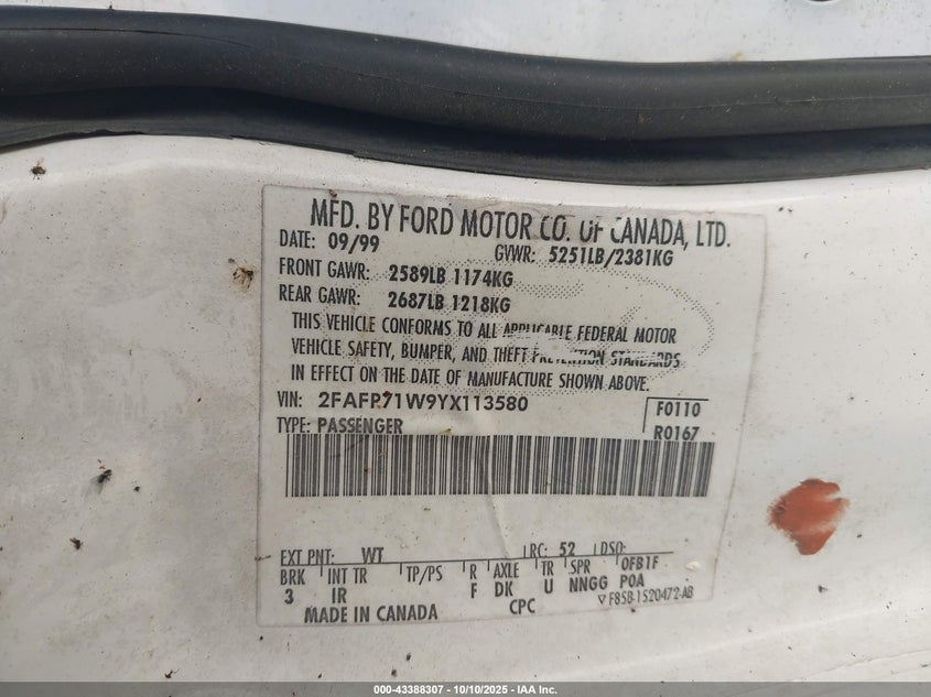 2000 Ford Crown Victoria Police Interceptor VIN: 2FAFP71W9YX113580 Lot: 43388307