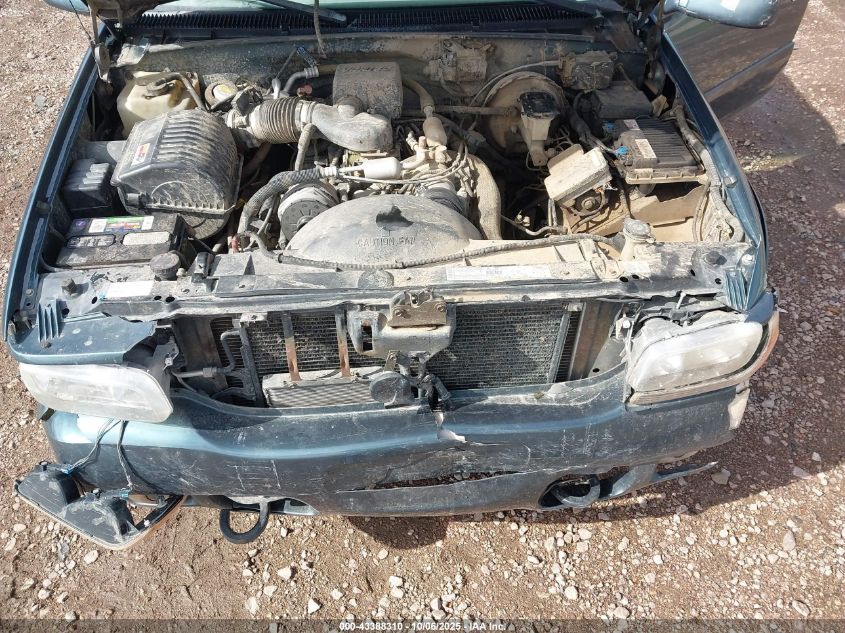 2000 GMC Yukon Denali VIN: 1GKEK13R6YR137245 Lot: 43388310