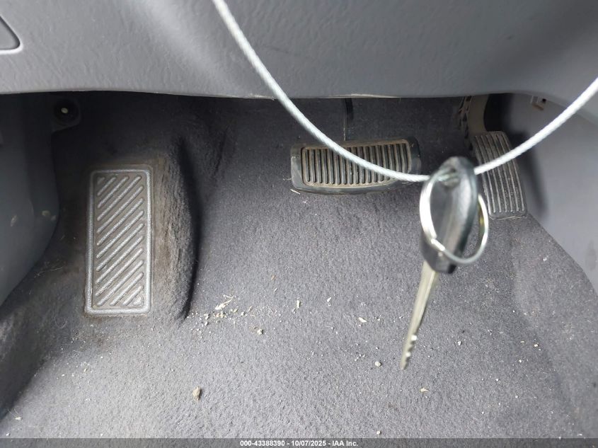 2005 Kia Optima Ex V6/Lx V6 VIN: KNAGD128855412251 Lot: 43388390