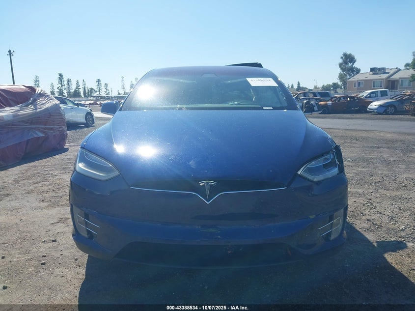 2017 Tesla Model X 100D/75D/90D VIN: 5YJXCBE24HF075440 Lot: 43388534