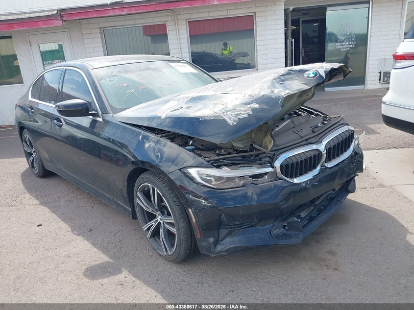 2021 BMW 330I — zdjęcie główne z aukcji