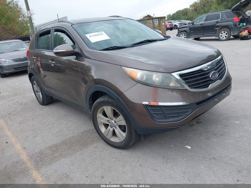 KIA SPORTAGE LX