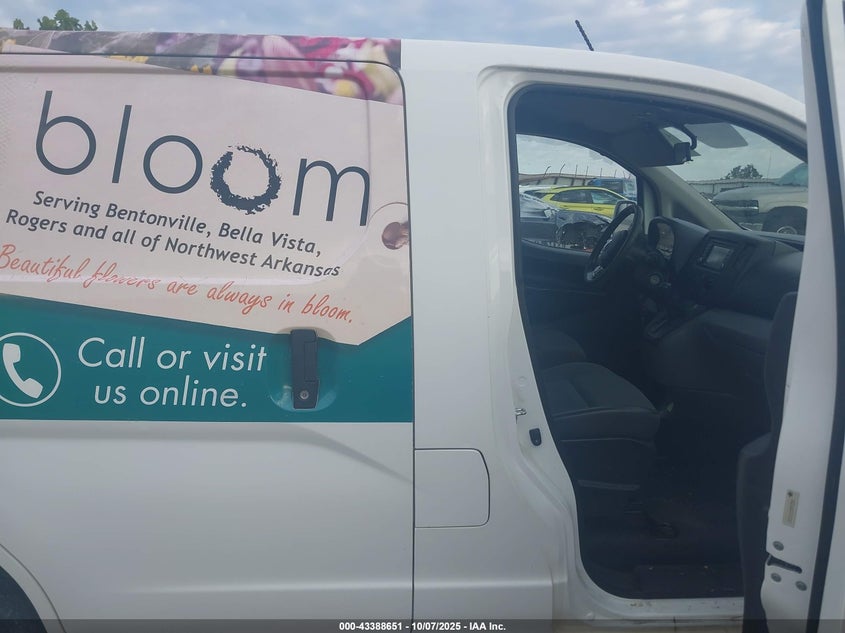 3N6CM0KN1FK701817 2015 NISSAN NV200 photo no. 5