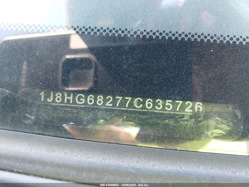 2007 Jeep Commander Overland VIN: 1J8HG68277C635726 Lot: 43388652