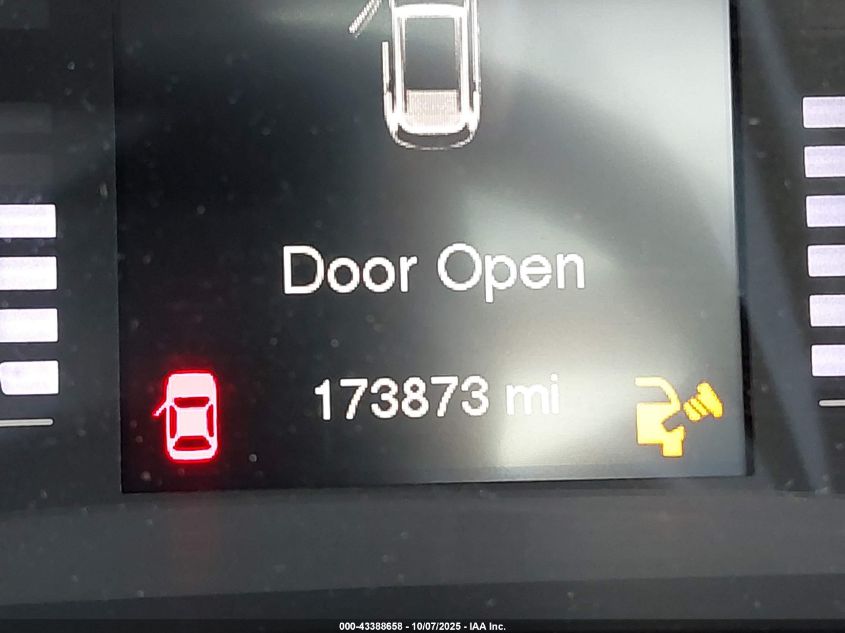 2016 Jeep Cherokee Altitude VIN: 1C4PJMCS6GW104287 Lot: 43388658