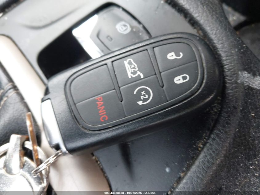 2016 Jeep Cherokee Altitude VIN: 1C4PJMCS6GW104287 Lot: 43388658