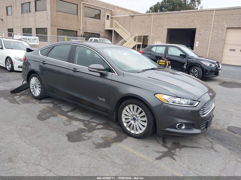 FORD FUSION SE LUXURY