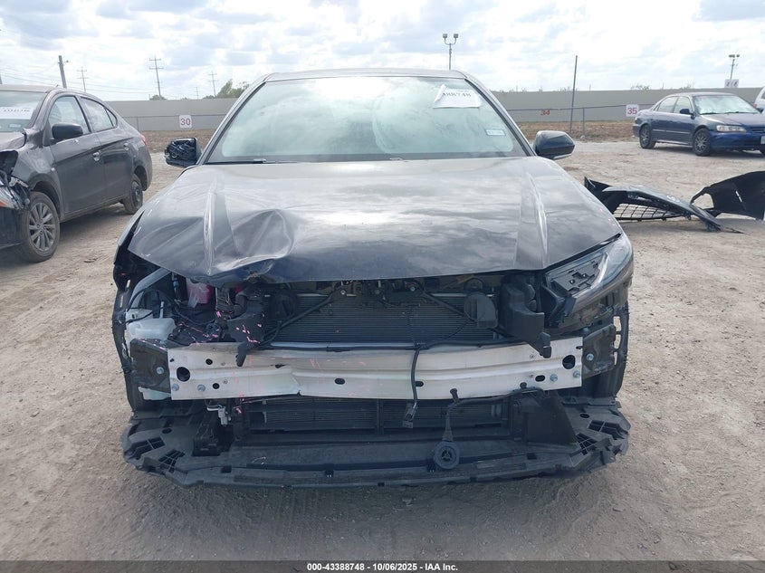 2025 Toyota Camry Le VIN: 4T1DAACK7SU586110 Lot: 43388748