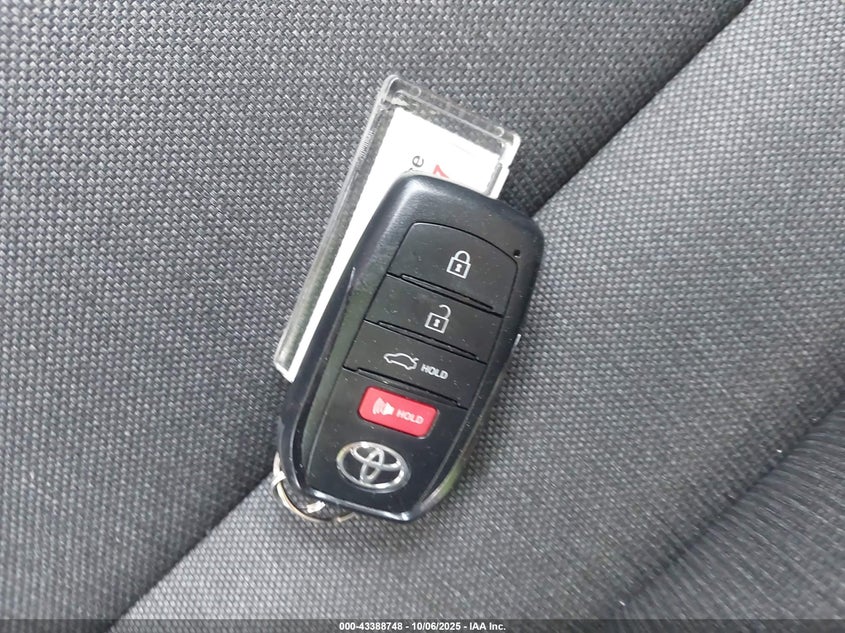 2025 Toyota Camry Le VIN: 4T1DAACK7SU586110 Lot: 43388748