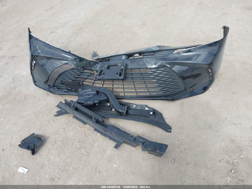 2025 Toyota Camry Le VIN: 4T1DAACK7SU586110 Lot: 43388748