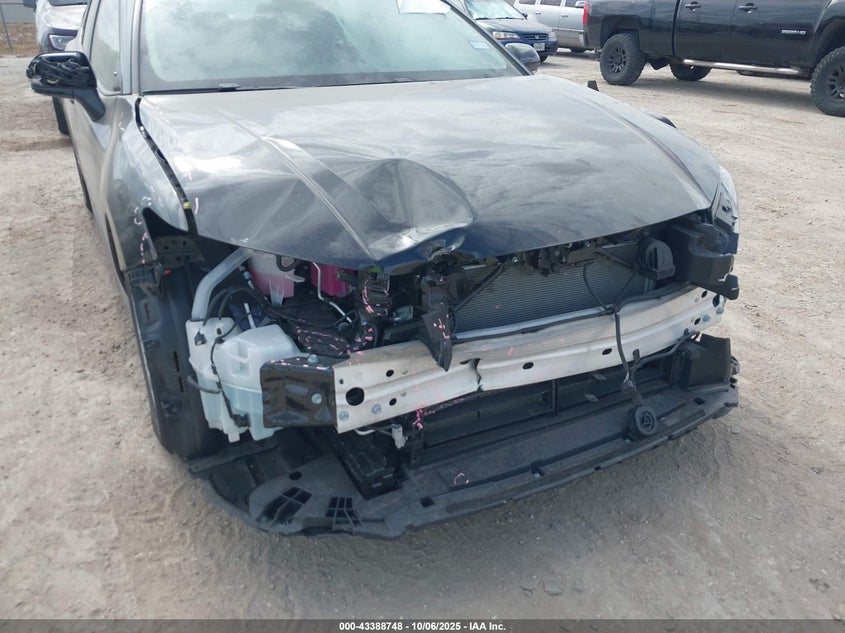 2025 Toyota Camry Le VIN: 4T1DAACK7SU586110 Lot: 43388748