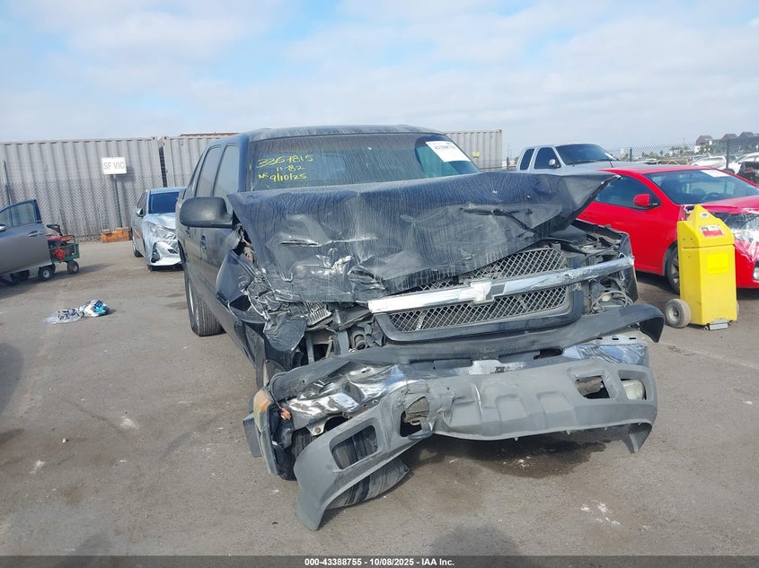 2004 Chevrolet Avalanche 1500 VIN: 3GNEC12T24G205158 Lot: 43388755