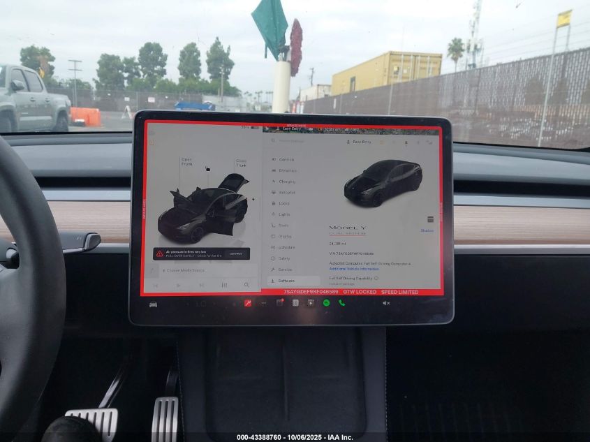 2024 Tesla Model Y Performance Dual Motor All-Wheel Drive VIN: 7SAYGDEF9RF046589 Lot: 43388760