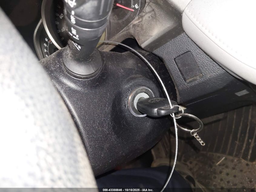 2015 Toyota Rav4 Xle VIN: JTMRFREV9FJ037047 Lot: 43388846