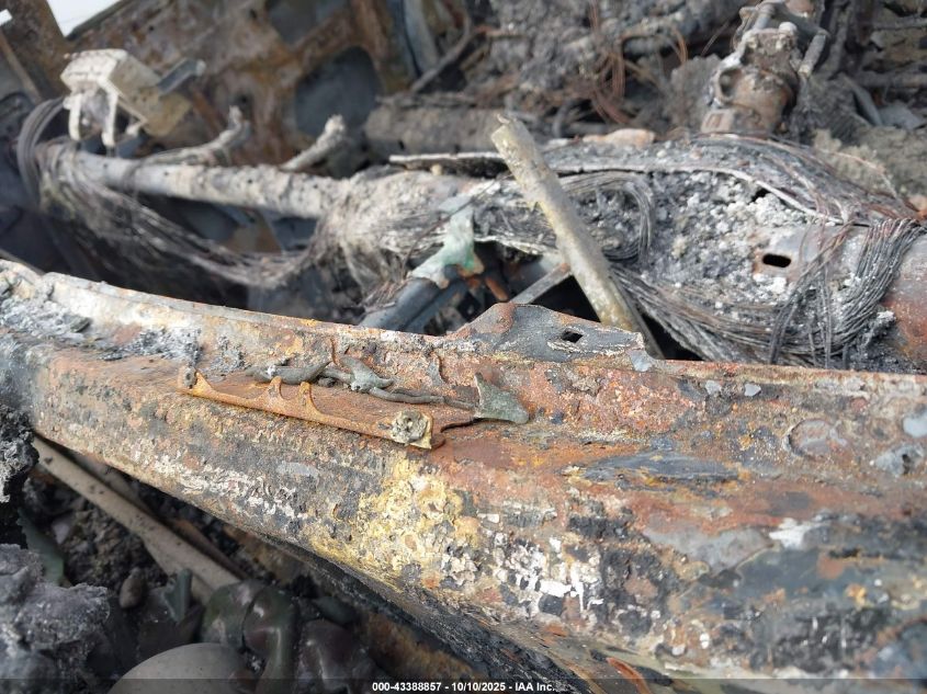 2008 Toyota Tundra Base 5.7L V8 VIN: 5TFDV54168X050732 Lot: 43388857