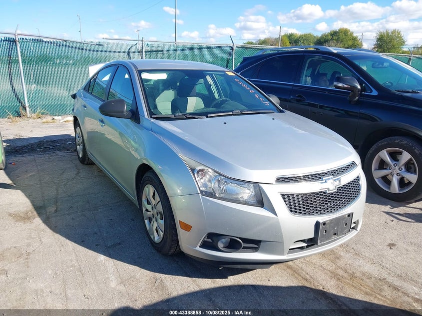 CHEVROLET CRUZE LS AUTO