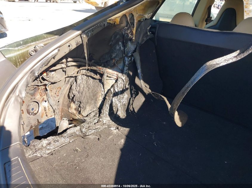 2013 Tesla Model S VIN: 5YJSA1CNXDFP21615 Lot: 43388914